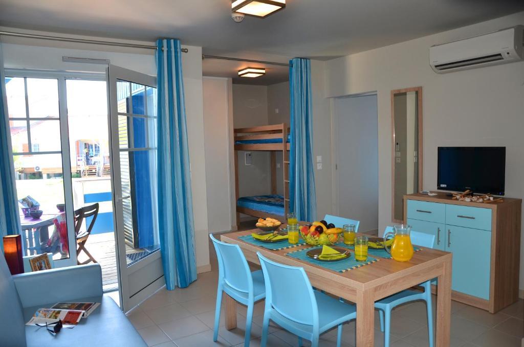 Lagrange Grand Bleu Vacances - Residence La Grenadine Marseillan  Zimmer foto